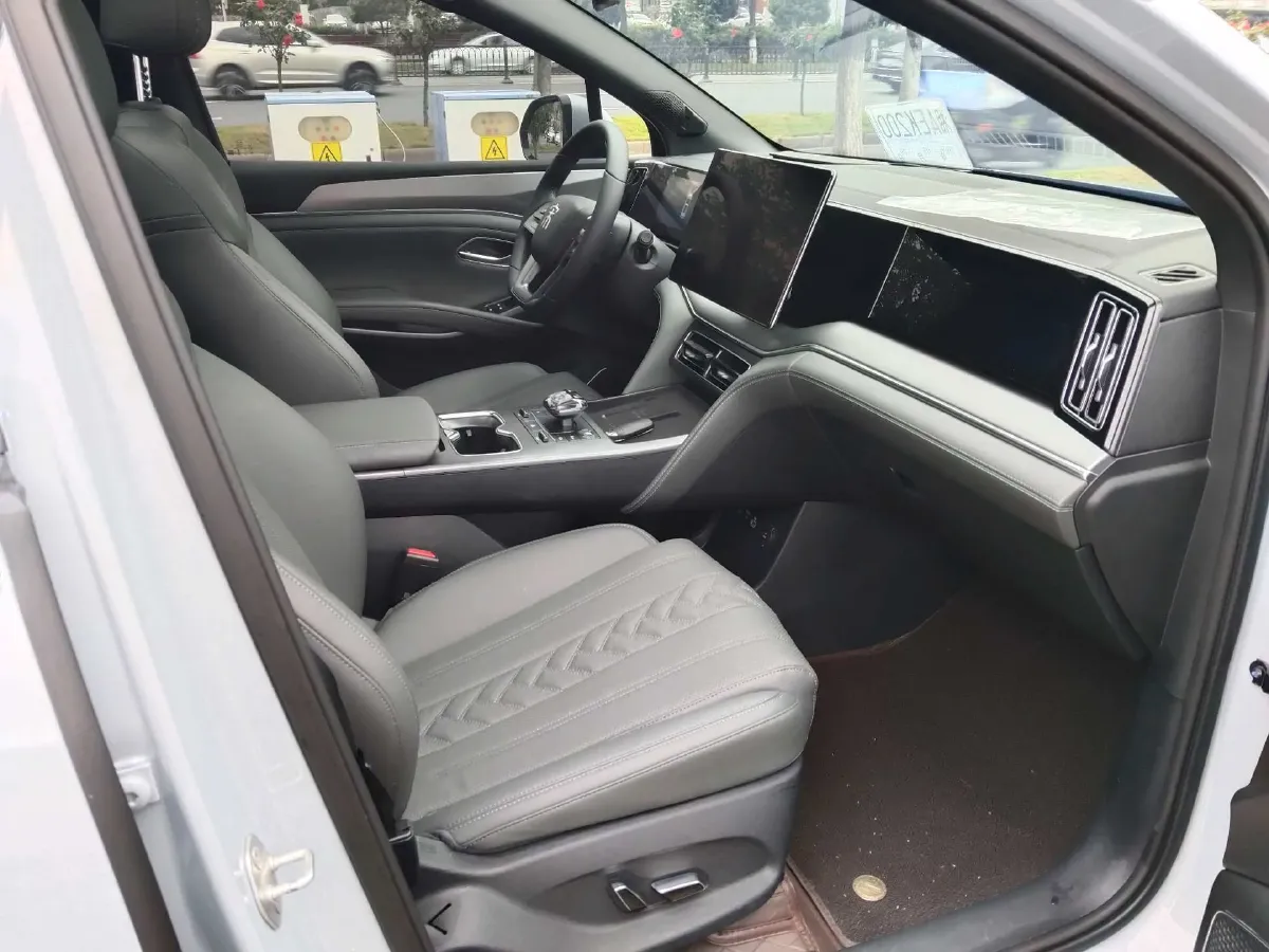 2025 BYD SongL DM-i 1.5L 101HP L4 E-CVT PHEV 26.6KWH,autocango,china used car exporter,china ev exporter,chinese used car exporter,chinese used ev exporter