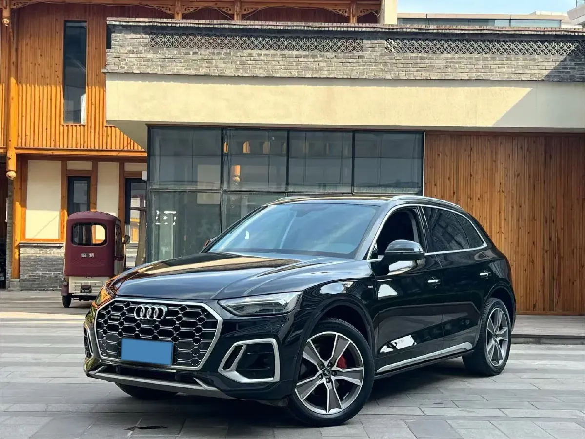2023 Audi Q5L 2.0T 245HP L4 7DCT,autocango,china used car exporter,china ev exporter,chinese used car exporter,chinese used ev exporter
