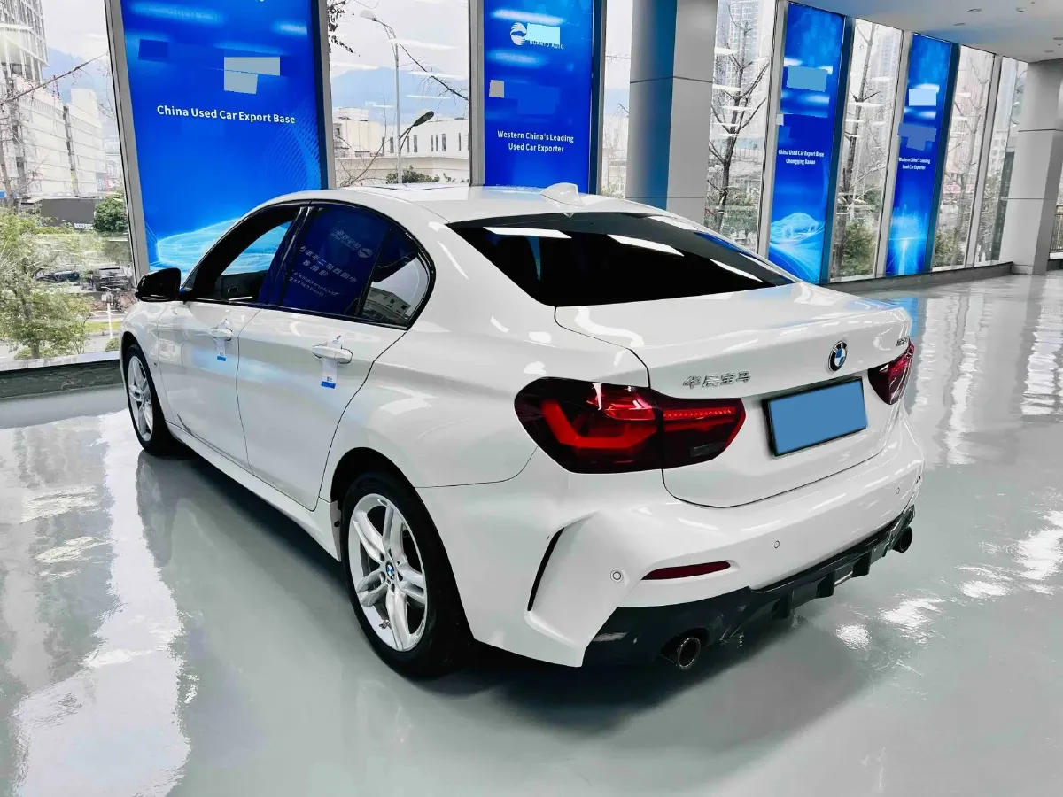 2023 BMW 1 Series 1.5T 136HP L3 7DCT,autocango,china used car exporter,china ev exporter,chinese used car exporter,chinese used ev exporter