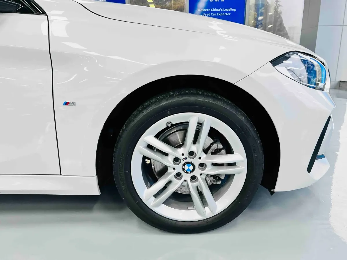 2023 BMW 1 Series 1.5T 136HP L3 7DCT,autocango,china used car exporter,china ev exporter,chinese used car exporter,chinese used ev exporter