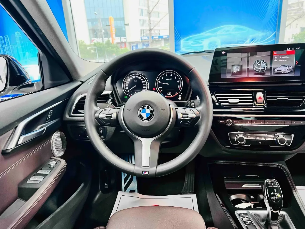 2023 BMW 1 Series 1.5T 136HP L3 7DCT,autocango,china used car exporter,china ev exporter,chinese used car exporter,chinese used ev exporter