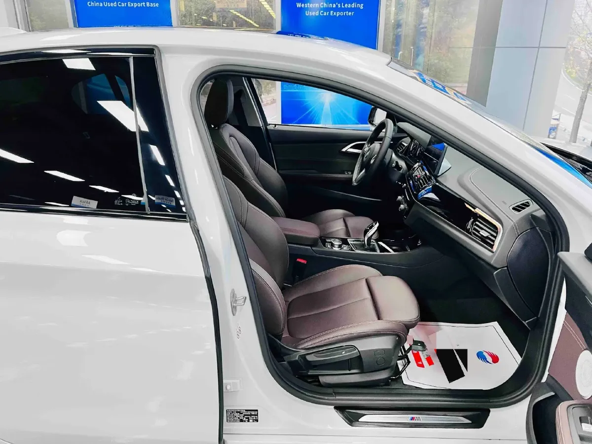 2023 BMW 1 Series 1.5T 136HP L3 7DCT,autocango,china used car exporter,china ev exporter,chinese used car exporter,chinese used ev exporter