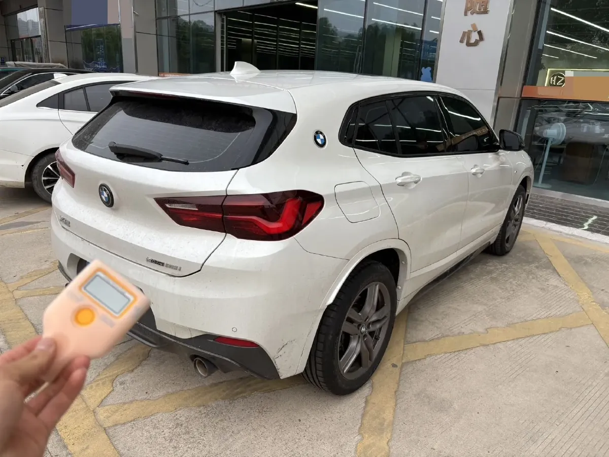 2023 BMW X2 2.0T 178HP L4 7DCT,autocango,china used car exporter,china ev exporter,chinese used car exporter,chinese used ev exporter