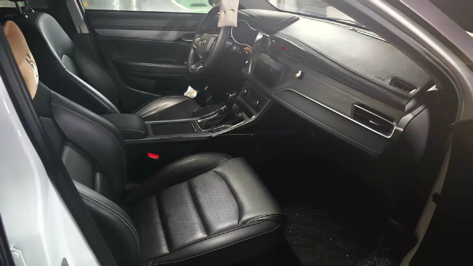 2021 Geely Emgrand 1.5L 109HP L4 CVT,autocango,china used car exporter,china ev exporter,chinese used car exporter,chinese used ev exporter