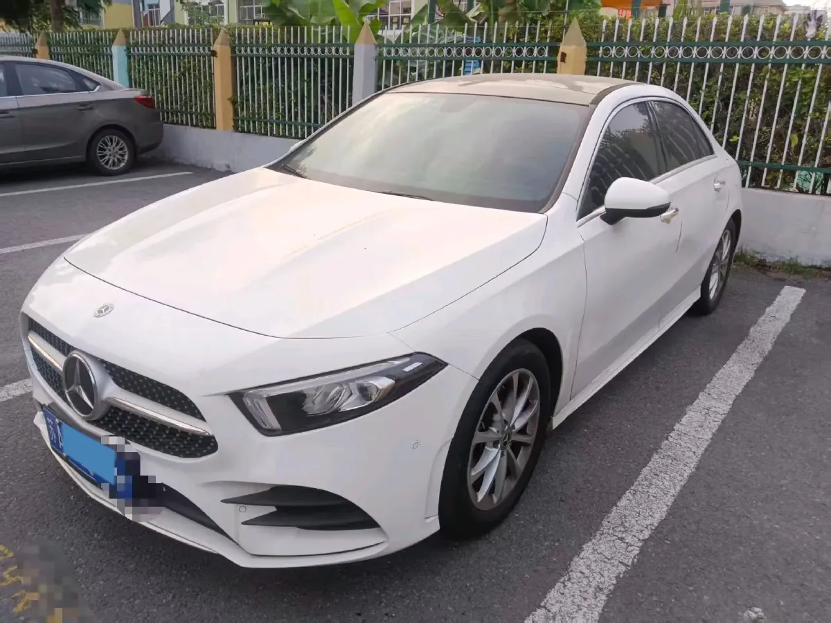 2021 Mercedes-Benz A Class 1.3T 163HP L4 7DCT,autocango,china used car exporter,china ev exporter,chinese used car exporter,chinese used ev exporter