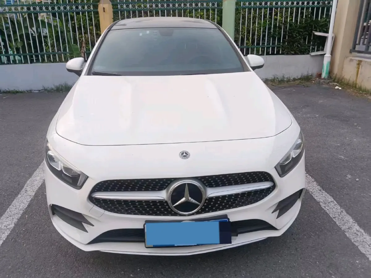 2021 Mercedes-Benz A Class 1.3T 163HP L4 7DCT,autocango,china used car exporter,china ev exporter,chinese used car exporter,chinese used ev exporter