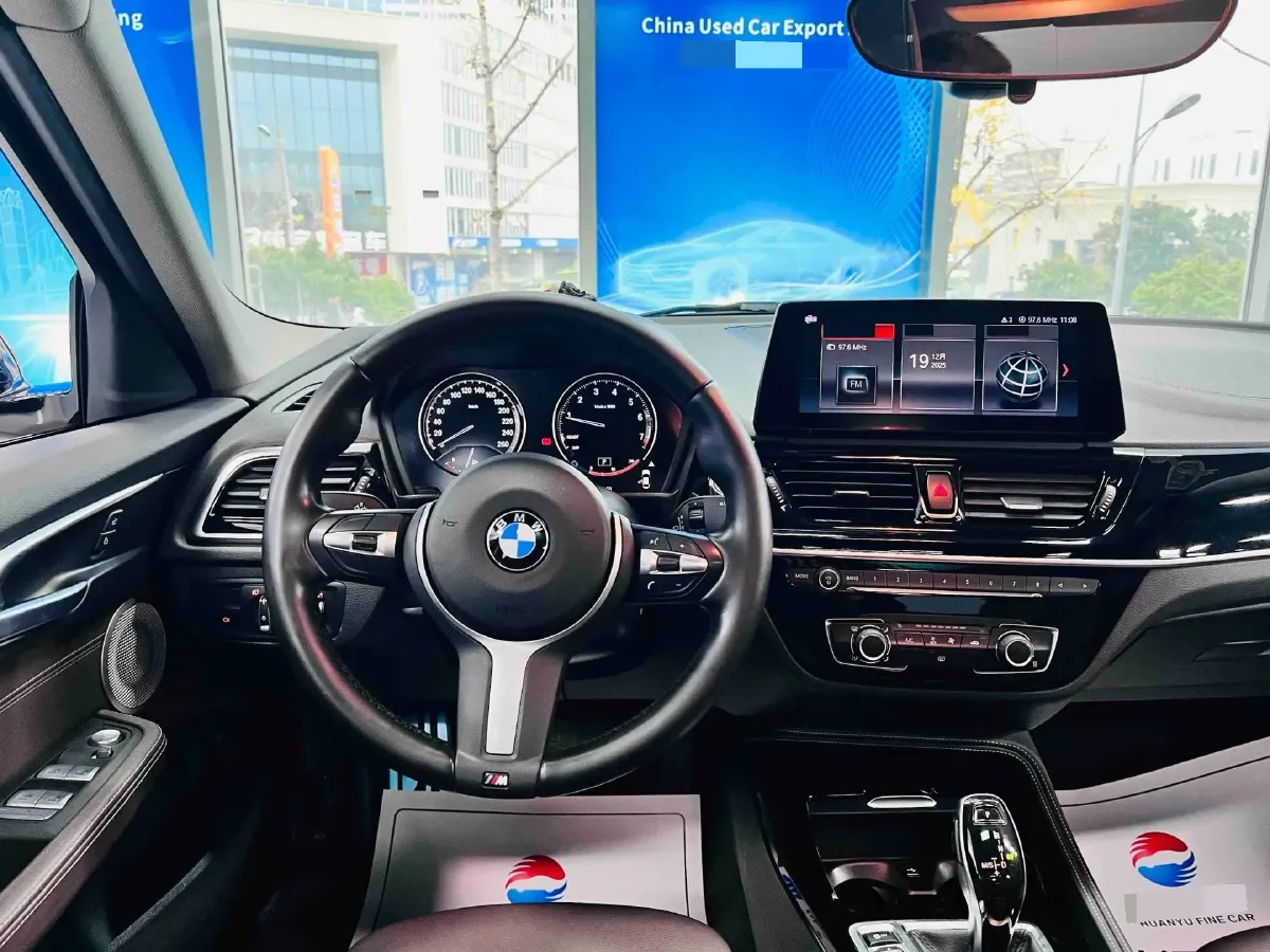 2022 BMW 1 Series 1.5T 140HP L3 7DCT,autocango,china used car exporter,china ev exporter,chinese used car exporter,chinese used ev exporter
