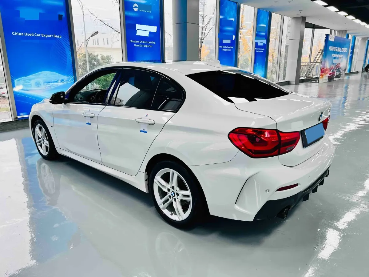 2022 BMW 1 Series 1.5T 140HP L3 7DCT,autocango,china used car exporter,china ev exporter,chinese used car exporter,chinese used ev exporter