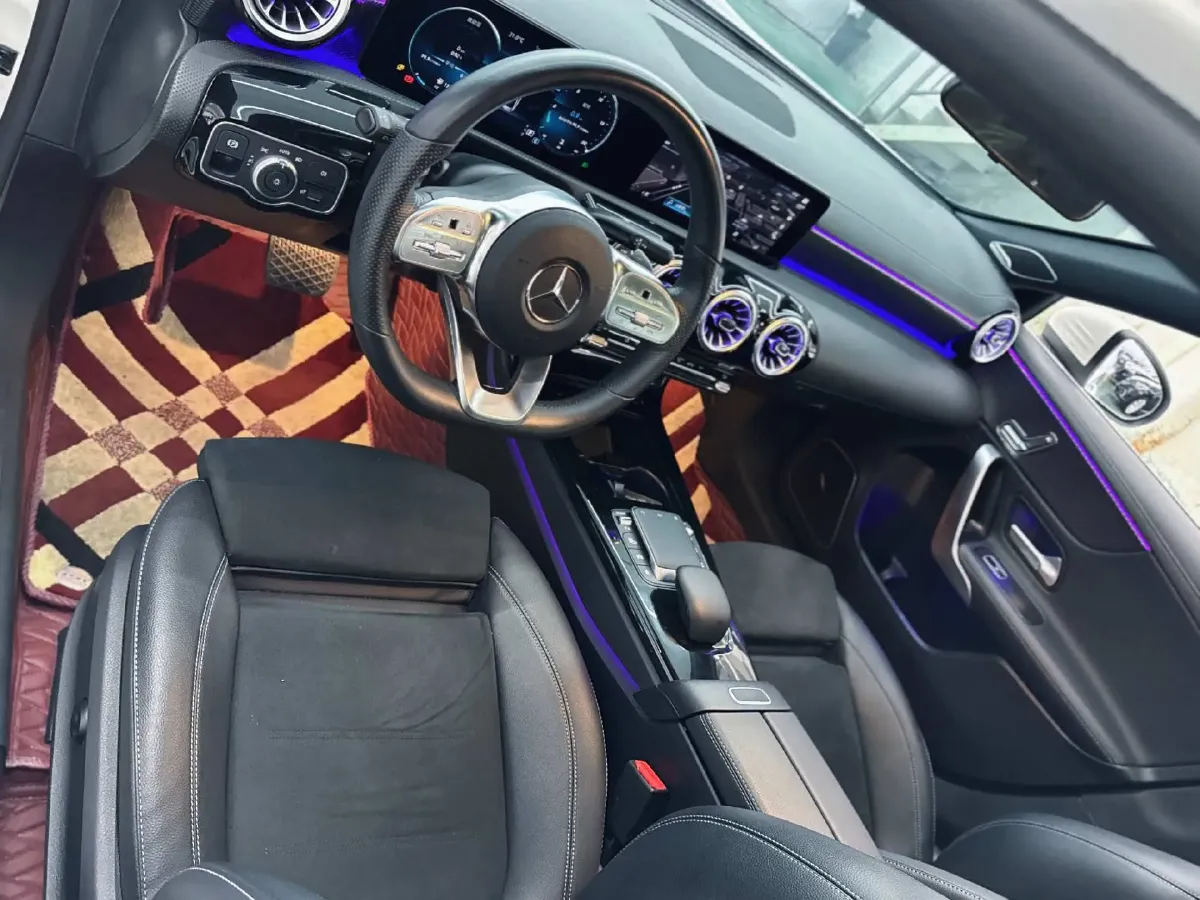2022 Mercedes-Benz A Class 1.3T 163HP L4 7DCT,autocango,china used car exporter,china ev exporter,chinese used car exporter,chinese used ev exporter