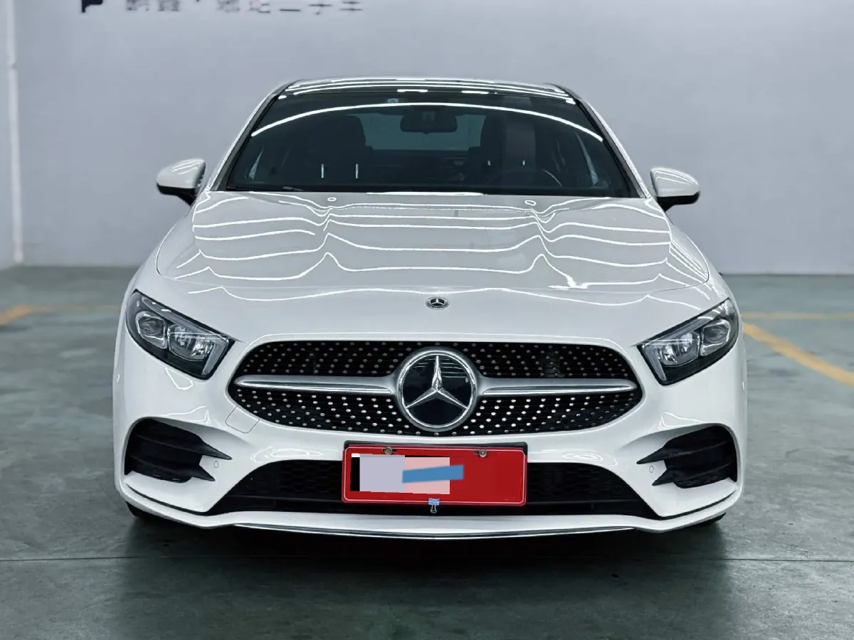 2022 Mercedes-Benz A Class 1.3T 163HP L4 7DCT,autocango,china used car exporter,china ev exporter,chinese used car exporter,chinese used ev exporter