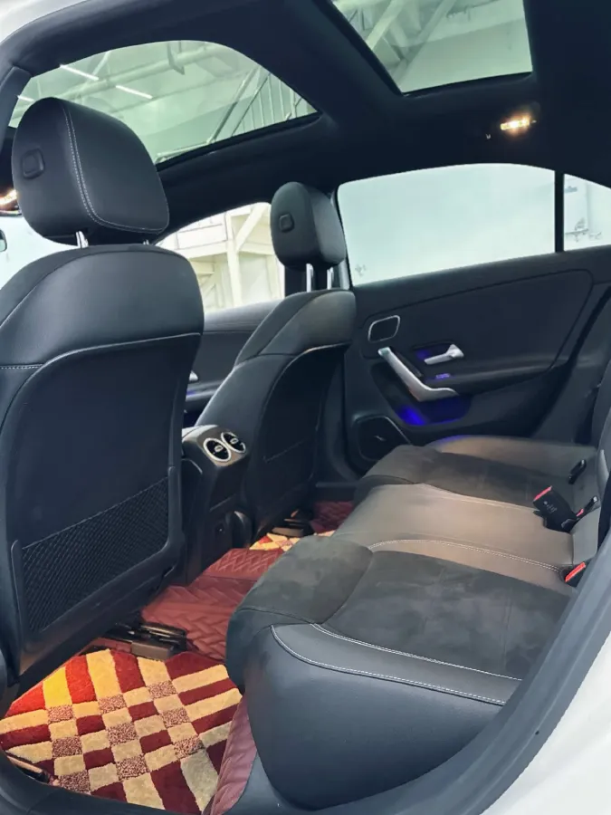 2022 Mercedes-Benz A Class 1.3T 163HP L4 7DCT,autocango,china used car exporter,china ev exporter,chinese used car exporter,chinese used ev exporter