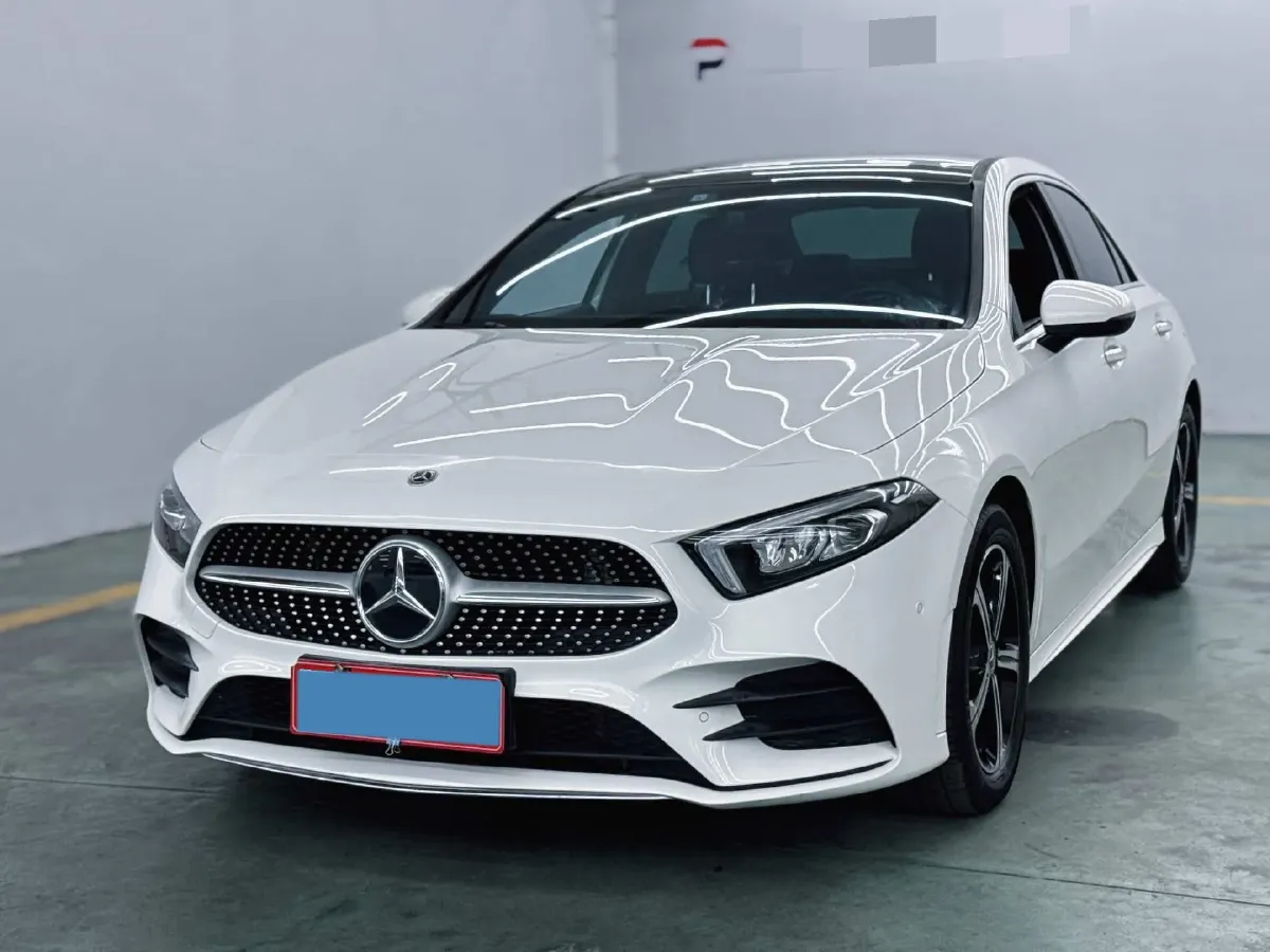 2022 Mercedes-Benz A Class 1.3T 163HP L4 7DCT,autocango,china used car exporter,china ev exporter,chinese used car exporter,chinese used ev exporter