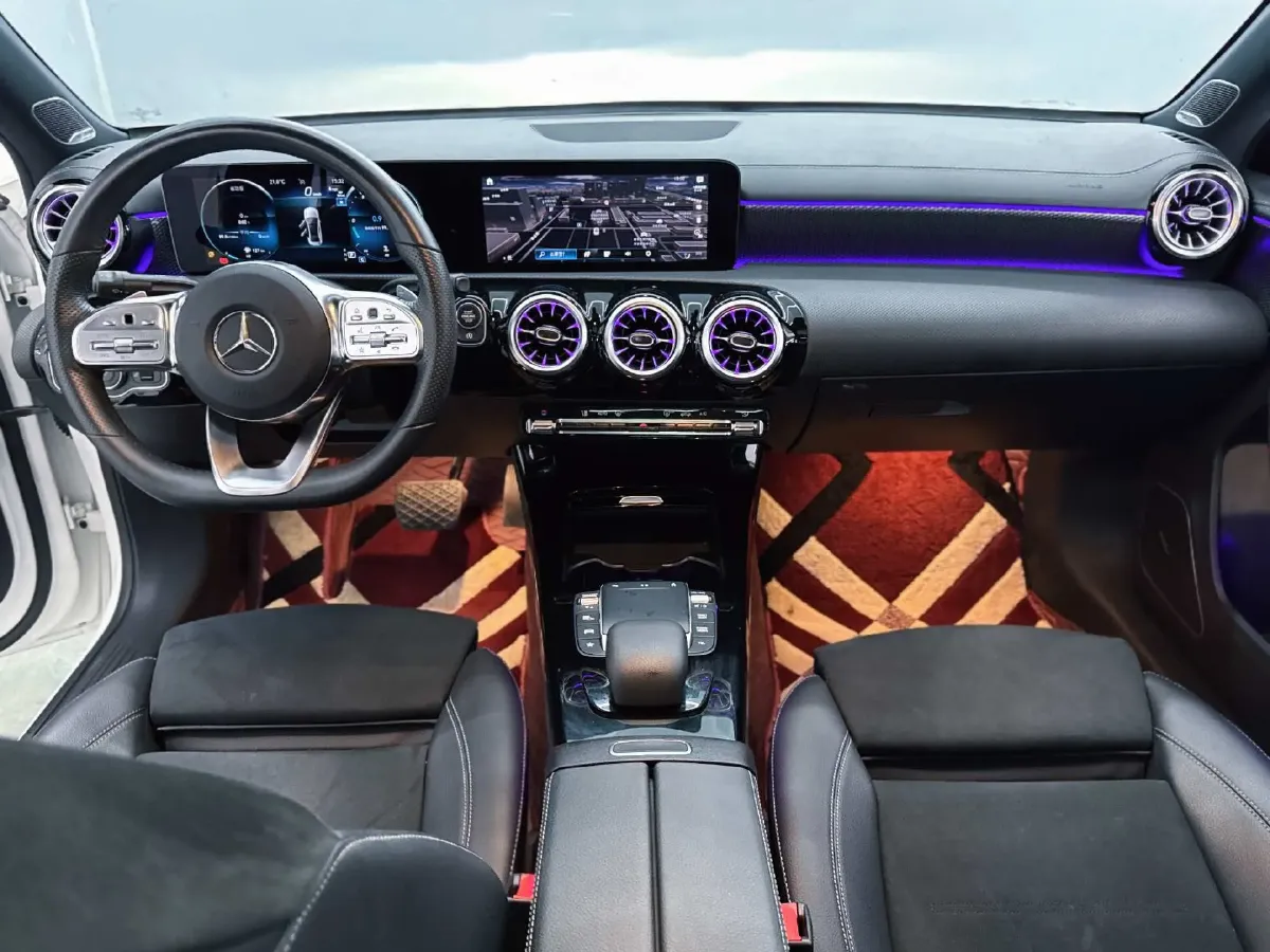 2022 Mercedes-Benz A Class 1.3T 163HP L4 7DCT,autocango,china used car exporter,china ev exporter,chinese used car exporter,chinese used ev exporter