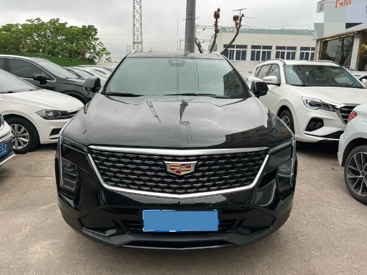 2025 Cadillac XT5 2.0T 237HP L4 9AT,autocango,china used car exporter,china ev exporter,chinese used car exporter,chinese used ev exporter