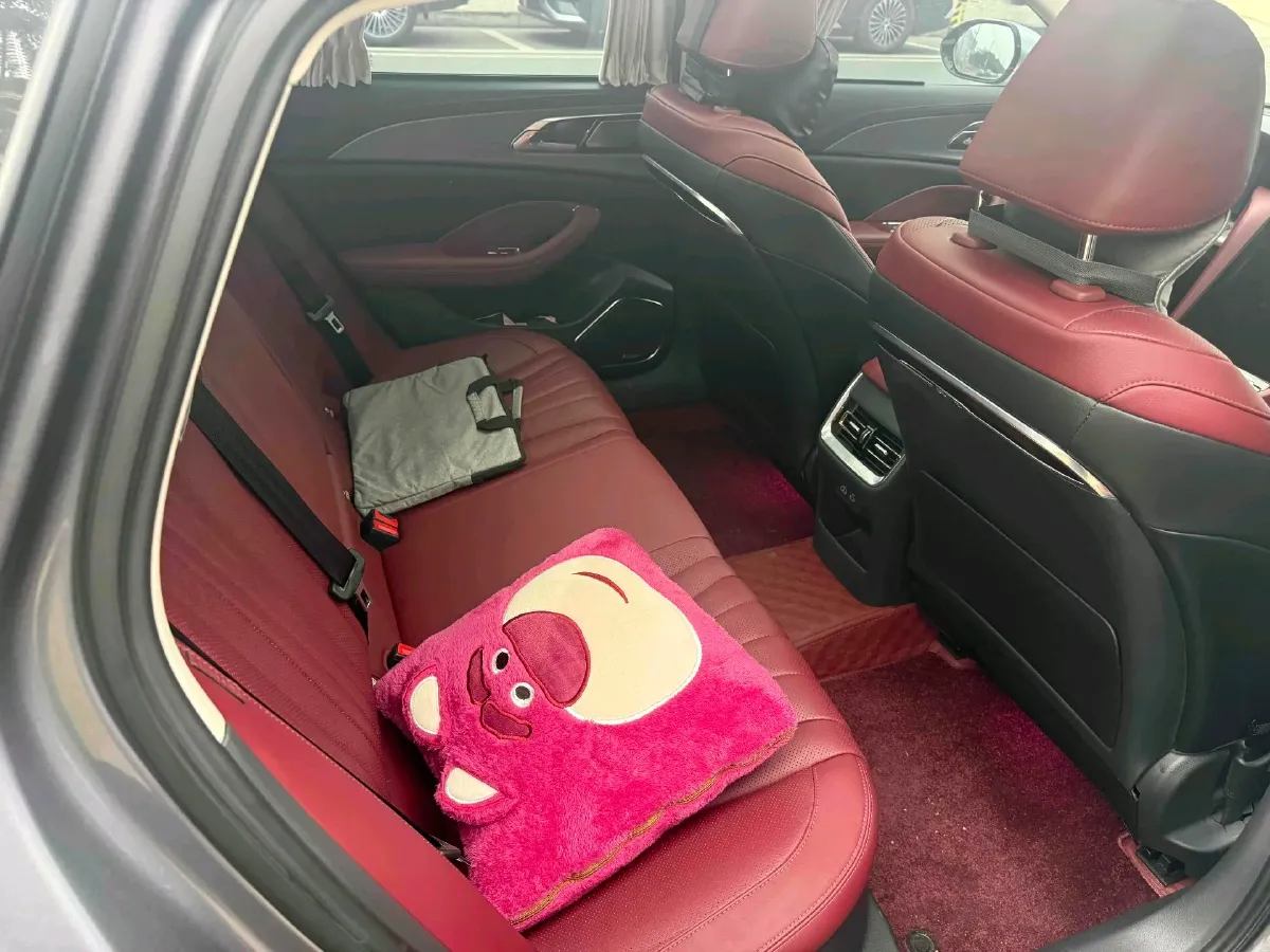 2023 HongQi H5 1.5T 169HP L4 E-CVT Hybrid,autocango,china used car exporter,china ev exporter,chinese used car exporter,chinese used ev exporter