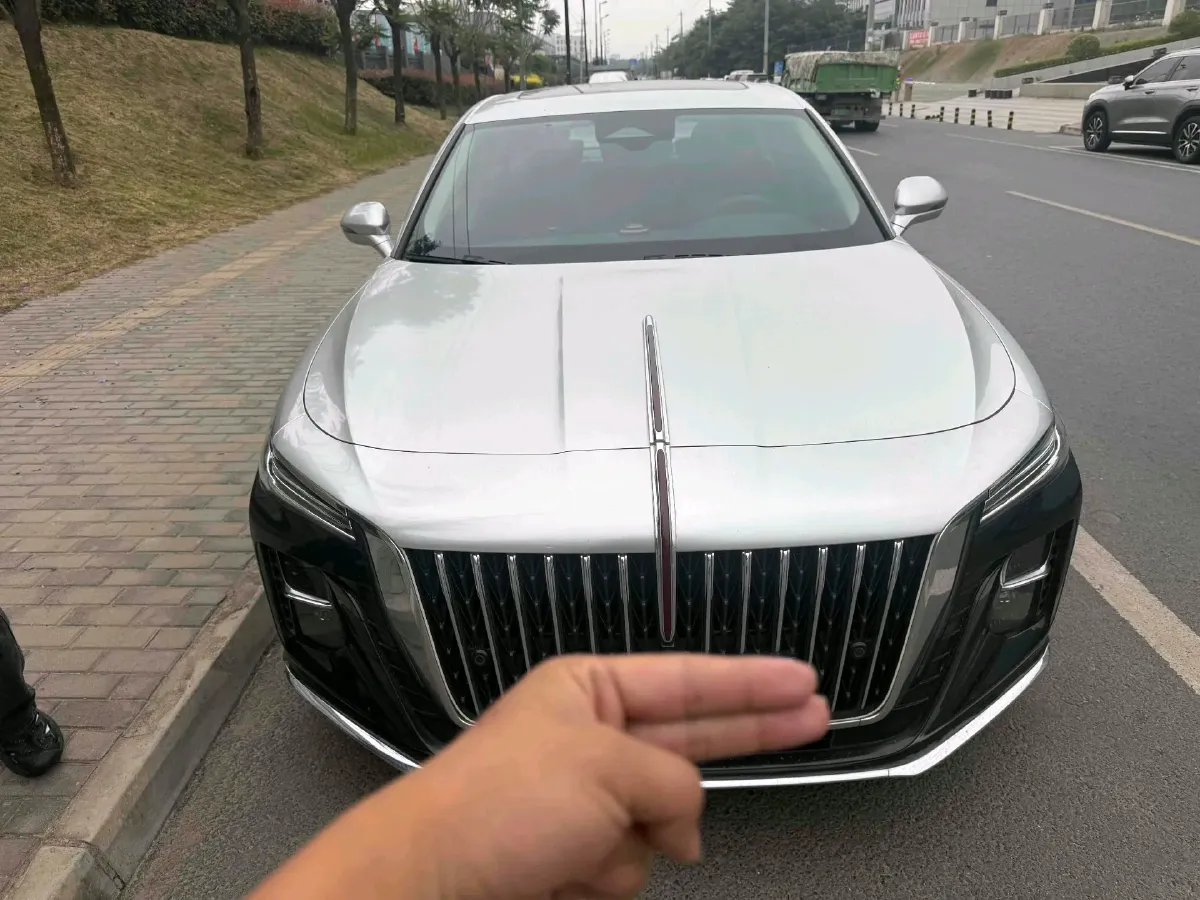 2023 HongQi H5 1.5T 169HP L4 E-CVT Hybrid,autocango,china used car exporter,china ev exporter,chinese used car exporter,chinese used ev exporter