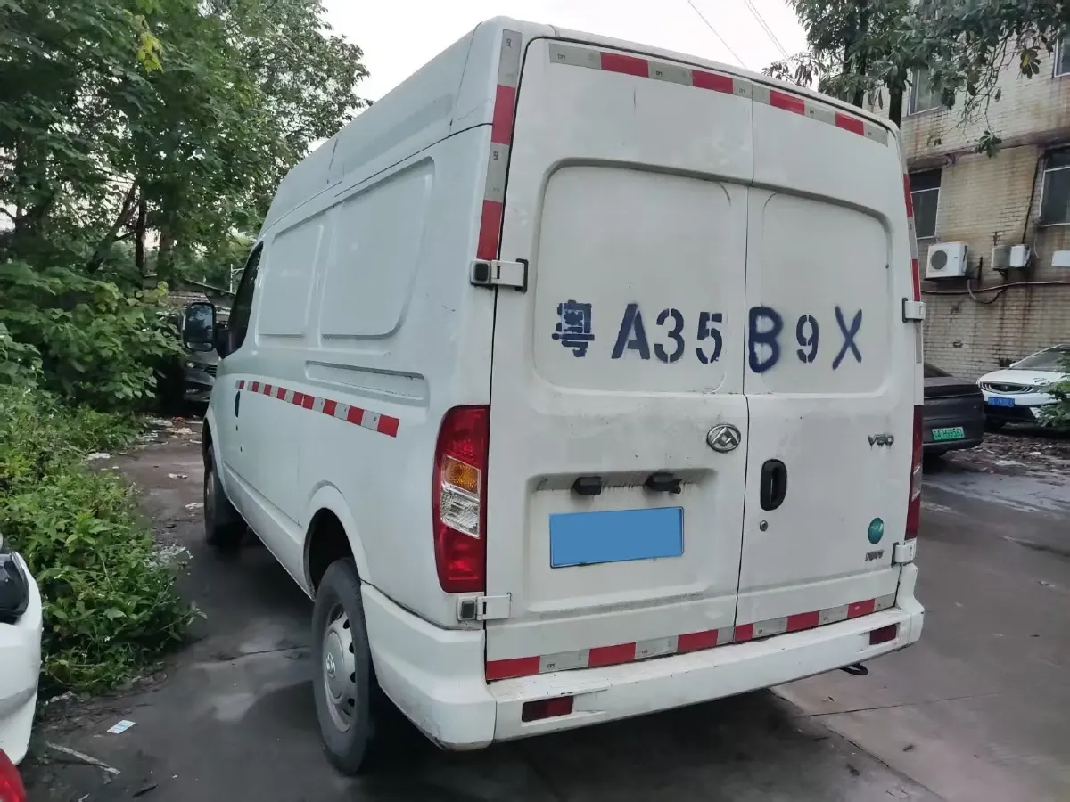 2021 MAXUS XinTu V80 2.0T 139HP L4 6MT,autocango,china used car exporter,china ev exporter,chinese used car exporter,chinese used ev exporter