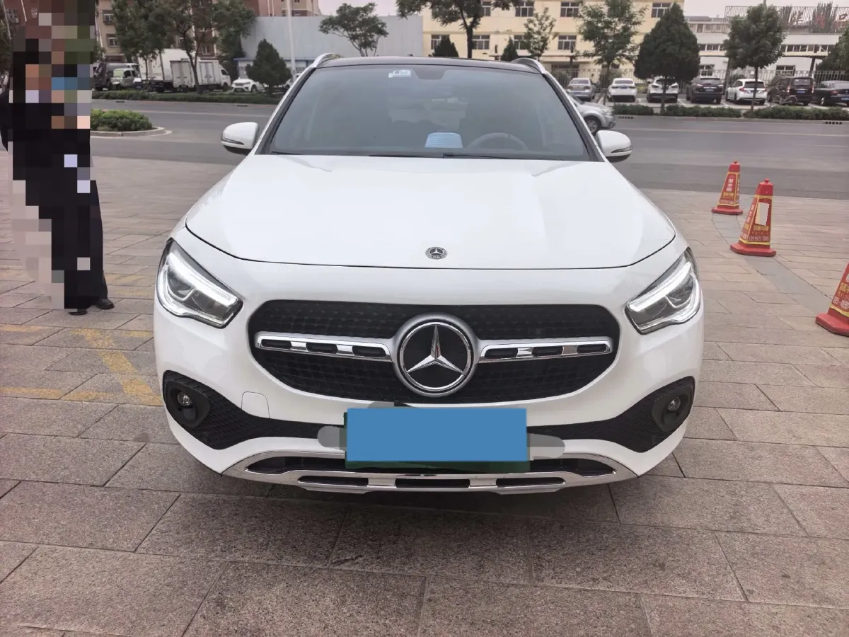 2020 Mercedes-Benz GLA Class 1.3T 163HP L4 7DCT,autocango,china used car exporter,china ev exporter,chinese used car exporter,chinese used ev exporter