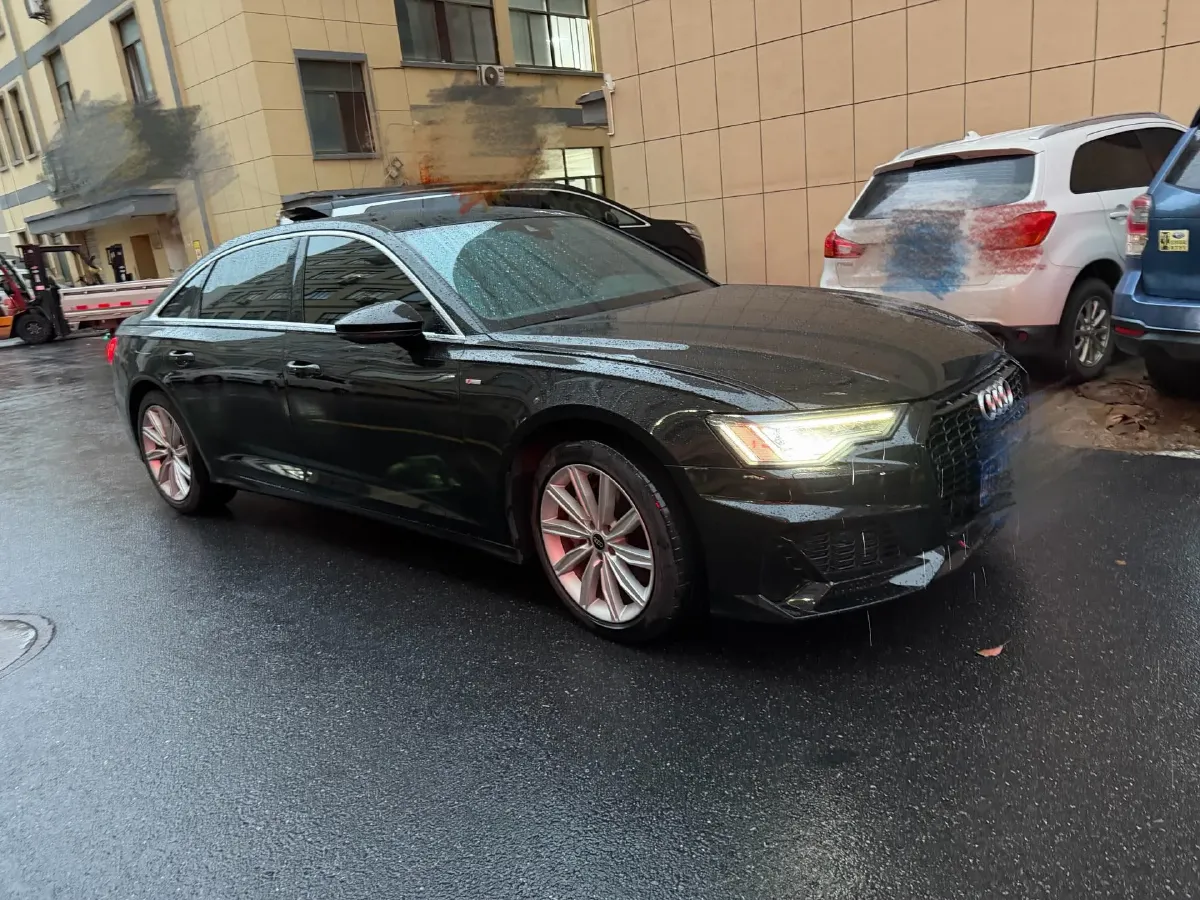 2023 Audi A6L 2.0T 245HP L4 7DCT,autocango,china used car exporter,china ev exporter,chinese used car exporter,chinese used ev exporter