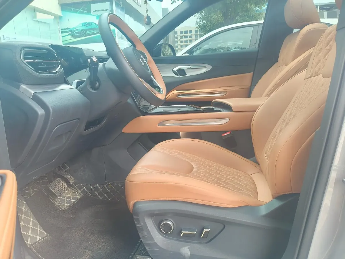 2025 Bestune YueYi 07 1.5T 150HP L4 1DHT PHEV,autocango,china used car exporter,china ev exporter,chinese used car exporter,chinese used ev exporter