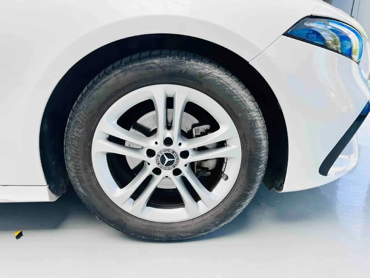 2023 Mercedes-Benz A Class 1.3T 136HP L4 7DCT,autocango,china used car exporter,china ev exporter,chinese used car exporter,chinese used ev exporter