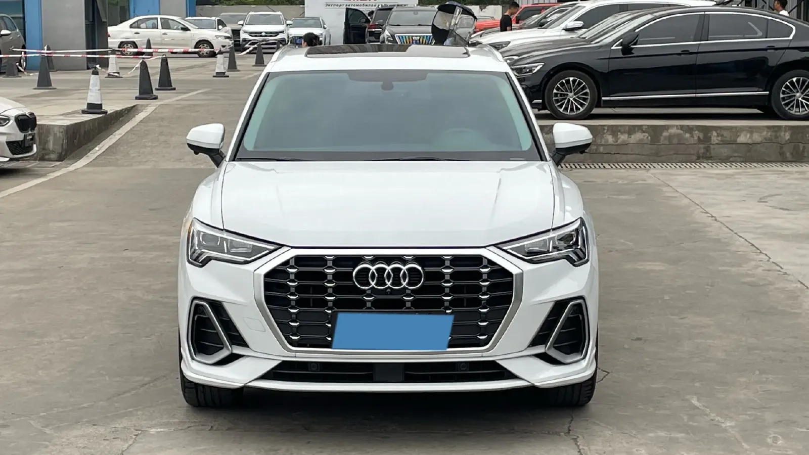 2023 Audi Q3 1.4T 150HP L4 7DCT,autocango,china used car exporter,china ev exporter,chinese used car exporter,chinese used ev exporter