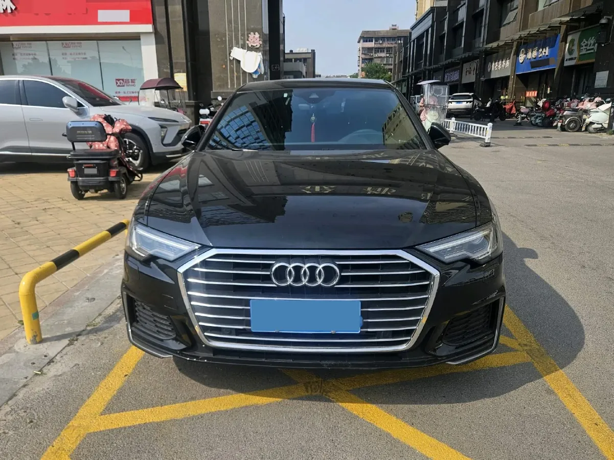 2020 Audi A6L 2.0T 190HP L4 7DCT,autocango,china used car exporter,china ev exporter,chinese used car exporter,chinese used ev exporter