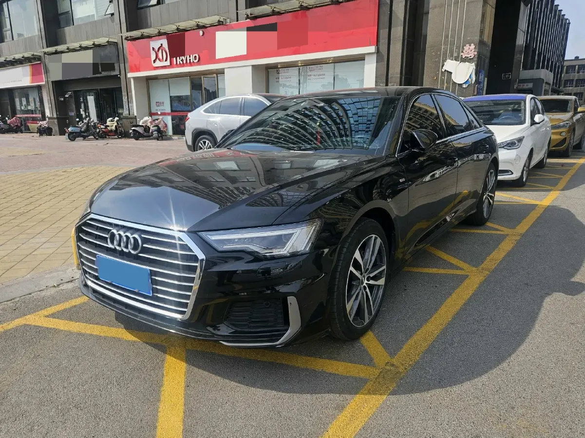 2020 Audi A6L 2.0T 190HP L4 7DCT,autocango,china used car exporter,china ev exporter,chinese used car exporter,chinese used ev exporter