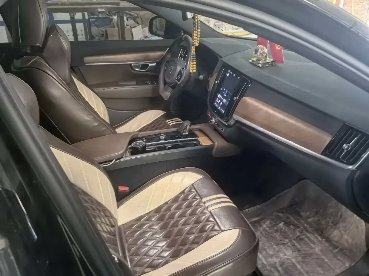2024 Volvo S90 2.0T 250HP L4 8AT,autocango,china used car exporter,china ev exporter,chinese used car exporter,chinese used ev exporter