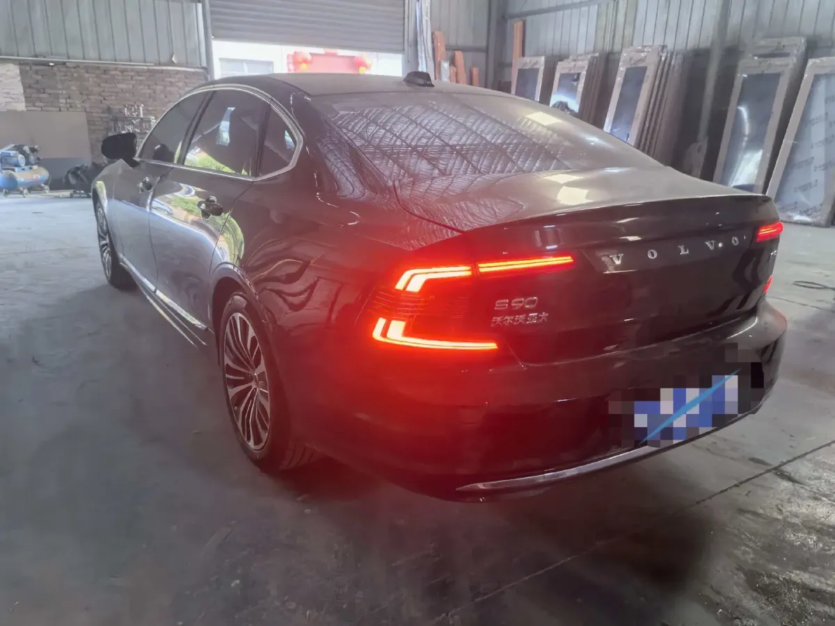 2024 Volvo S90 2.0T 250HP L4 8AT,autocango,china used car exporter,china ev exporter,chinese used car exporter,chinese used ev exporter