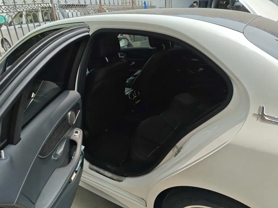 2021 Mercedes-Benz C Class 1.5T 184HP L4 9AT,autocango,china used car exporter,china ev exporter,chinese used car exporter,chinese used ev exporter