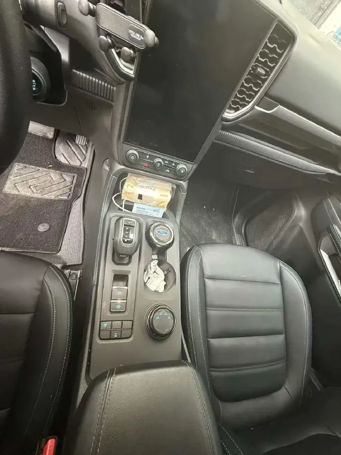 2023 Ford Ranger 2.3T 258HP L4 8AT,autocango,china used car exporter,china ev exporter,chinese used car exporter,chinese used ev exporter