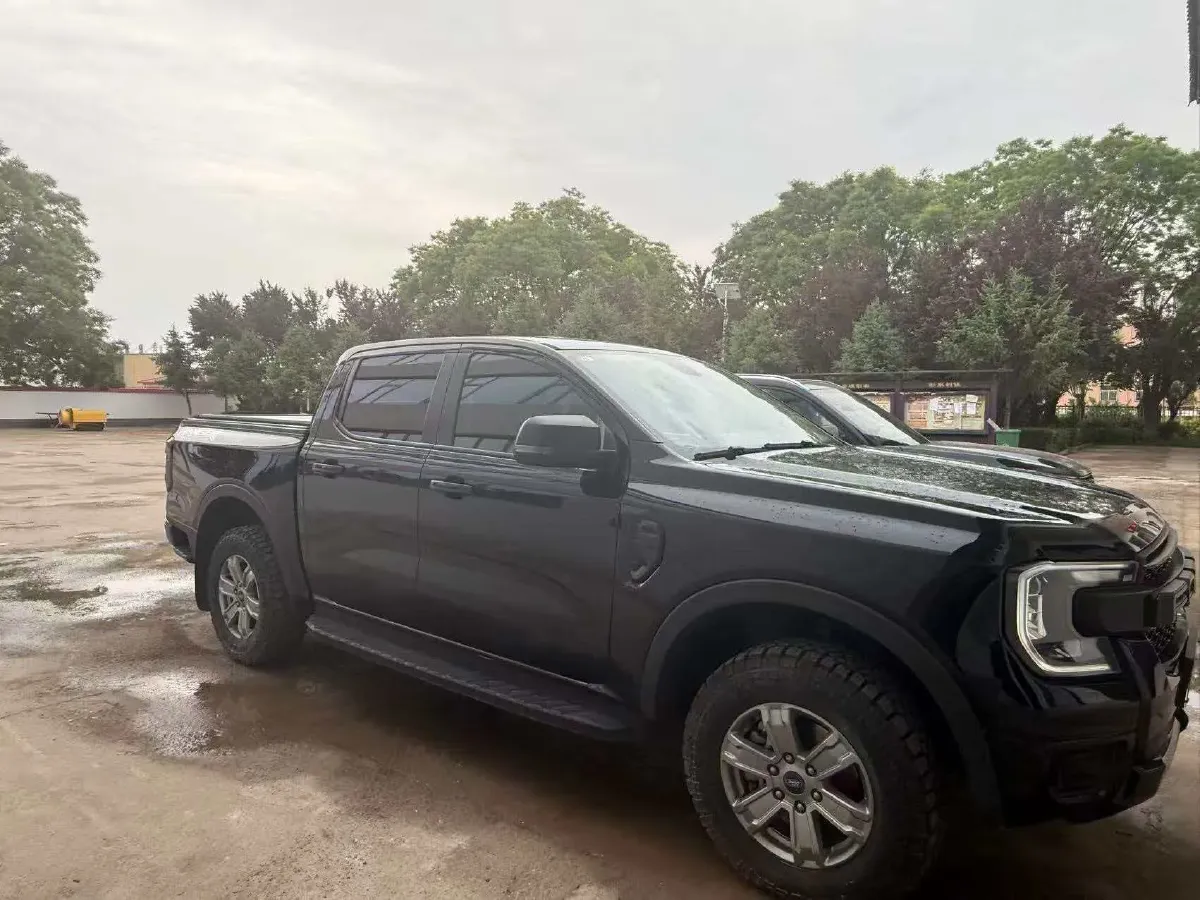 2023 Ford Ranger 2.3T 258HP L4 8AT,autocango,china used car exporter,china ev exporter,chinese used car exporter,chinese used ev exporter