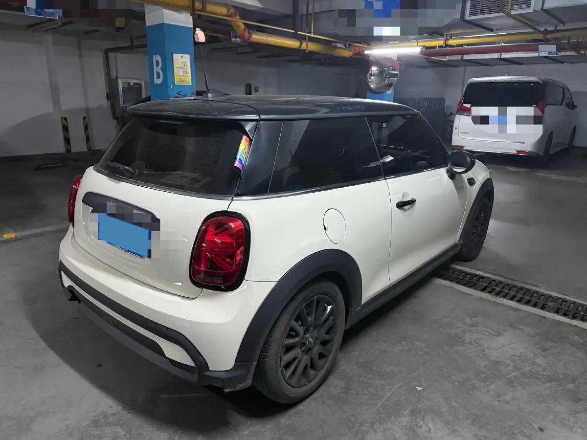 2022 MINI MINI 1.5T 102HP L3 7DCT,autocango,china used car exporter,china ev exporter,chinese used car exporter,chinese used ev exporter