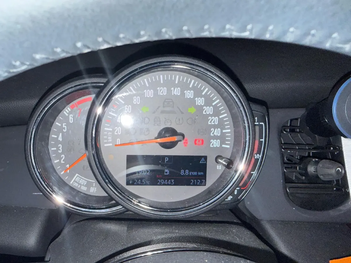 2022 MINI MINI 1.5T 102HP L3 7DCT,autocango,china used car exporter,china ev exporter,chinese used car exporter,chinese used ev exporter