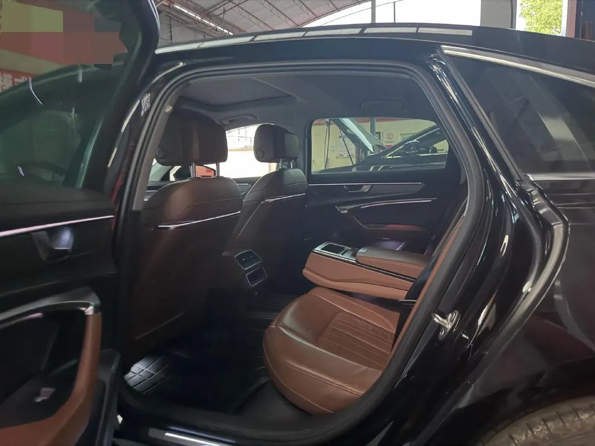 2021 Audi A6L 2.0T 190HP L4 7DCT,autocango,china used car exporter,china ev exporter,chinese used car exporter,chinese used ev exporter