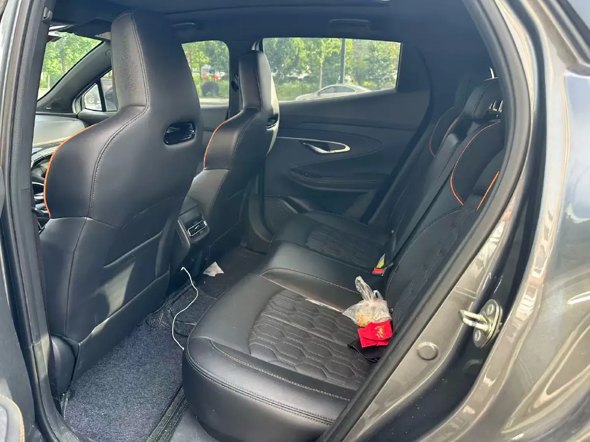 2022 ChangAn UNI-T 1.5T 188HP L4 7DCT,autocango,china used car exporter,china ev exporter,chinese used car exporter,chinese used ev exporter