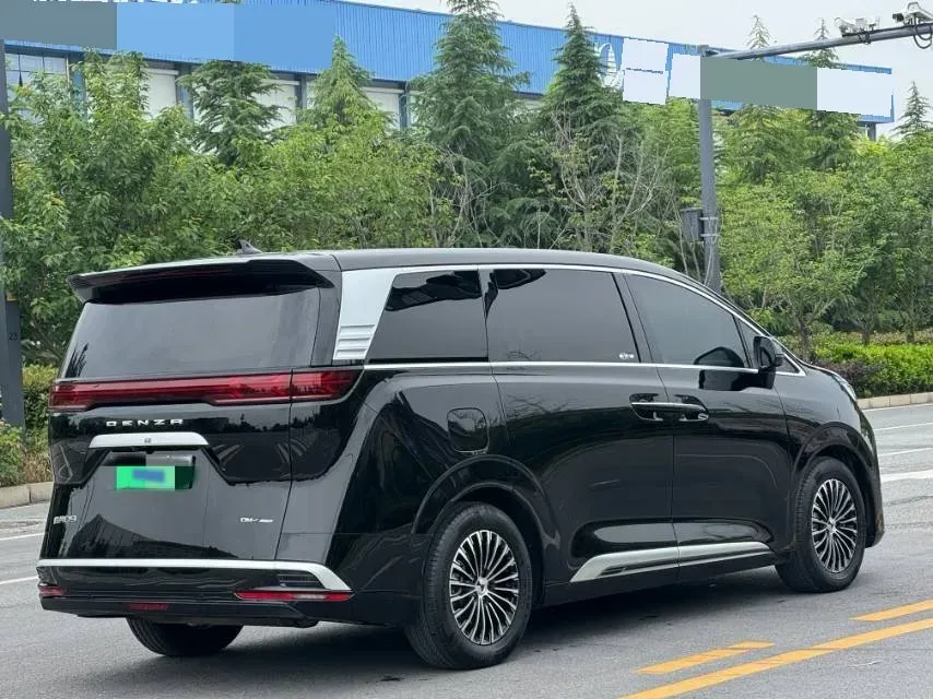 2024 Denza D9 1.5T 139HP L4 E-CVT PHEV 40KWH,autocango,china used car exporter,china ev exporter,chinese used car exporter,chinese used ev exporter