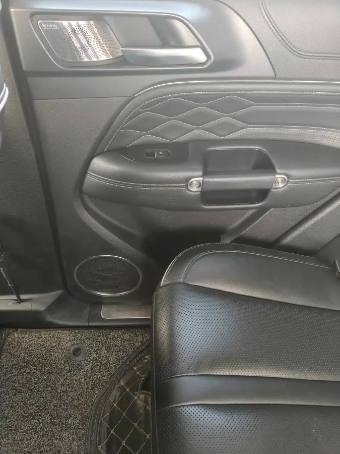2021 Tank 300 2.0T 227HP L4 8AT,autocango,china used car exporter,china ev exporter,chinese used car exporter,chinese used ev exporter