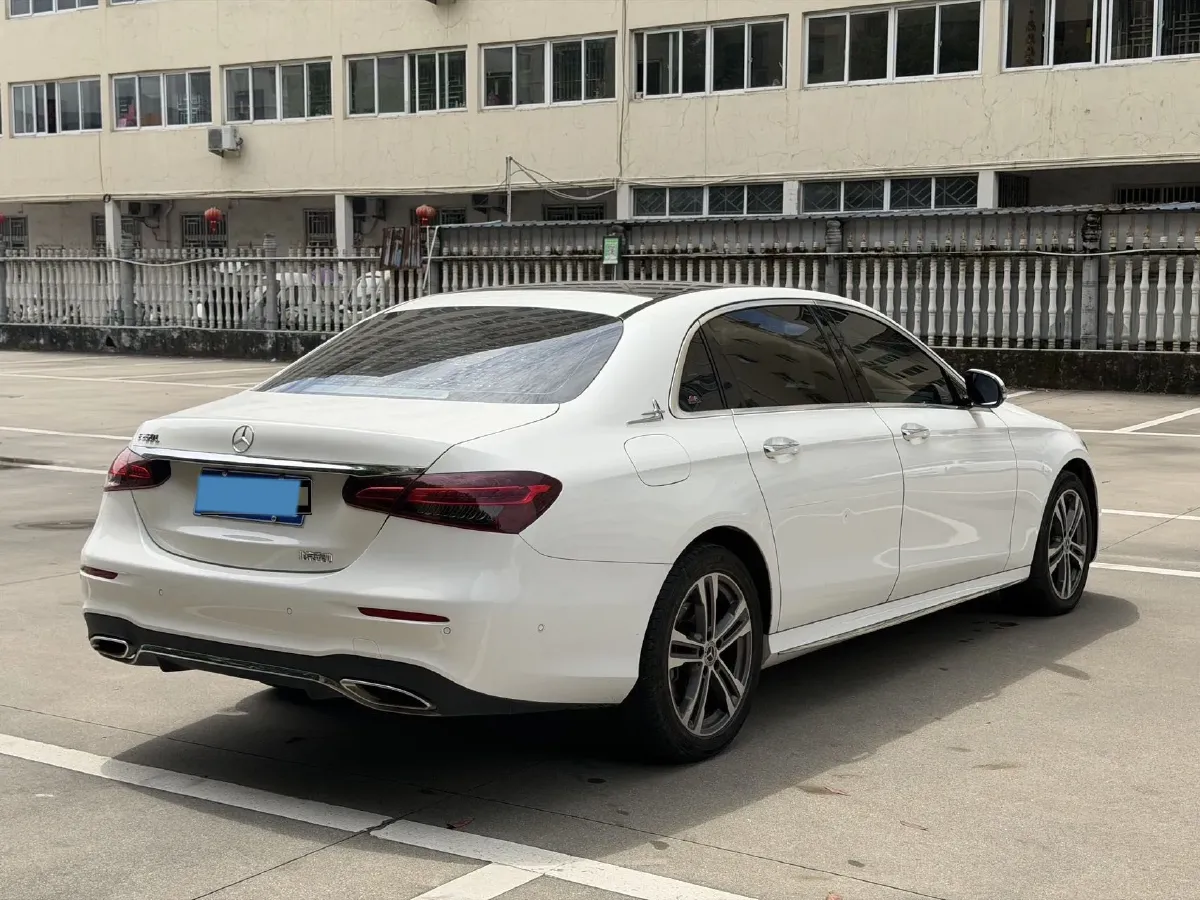 2021 Mercedes-Benz E Class 2.0T 197HP L4 9AT,autocango,china used car exporter,china ev exporter,chinese used car exporter,chinese used ev exporter