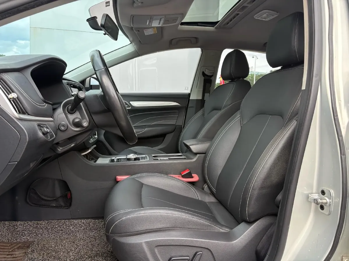 2017 Roewe i6 1.0T 125HP L3 2AT PHEV,autocango,china used car exporter,china ev exporter,chinese used car exporter,chinese used ev exporter