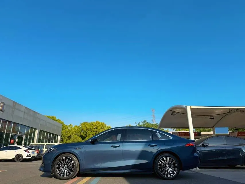 2025 Geely Galaxy A7 1.5L 112HP L4 1DHT PHEV,autocango,china used car exporter,china ev exporter,chinese used car exporter,chinese used ev exporter