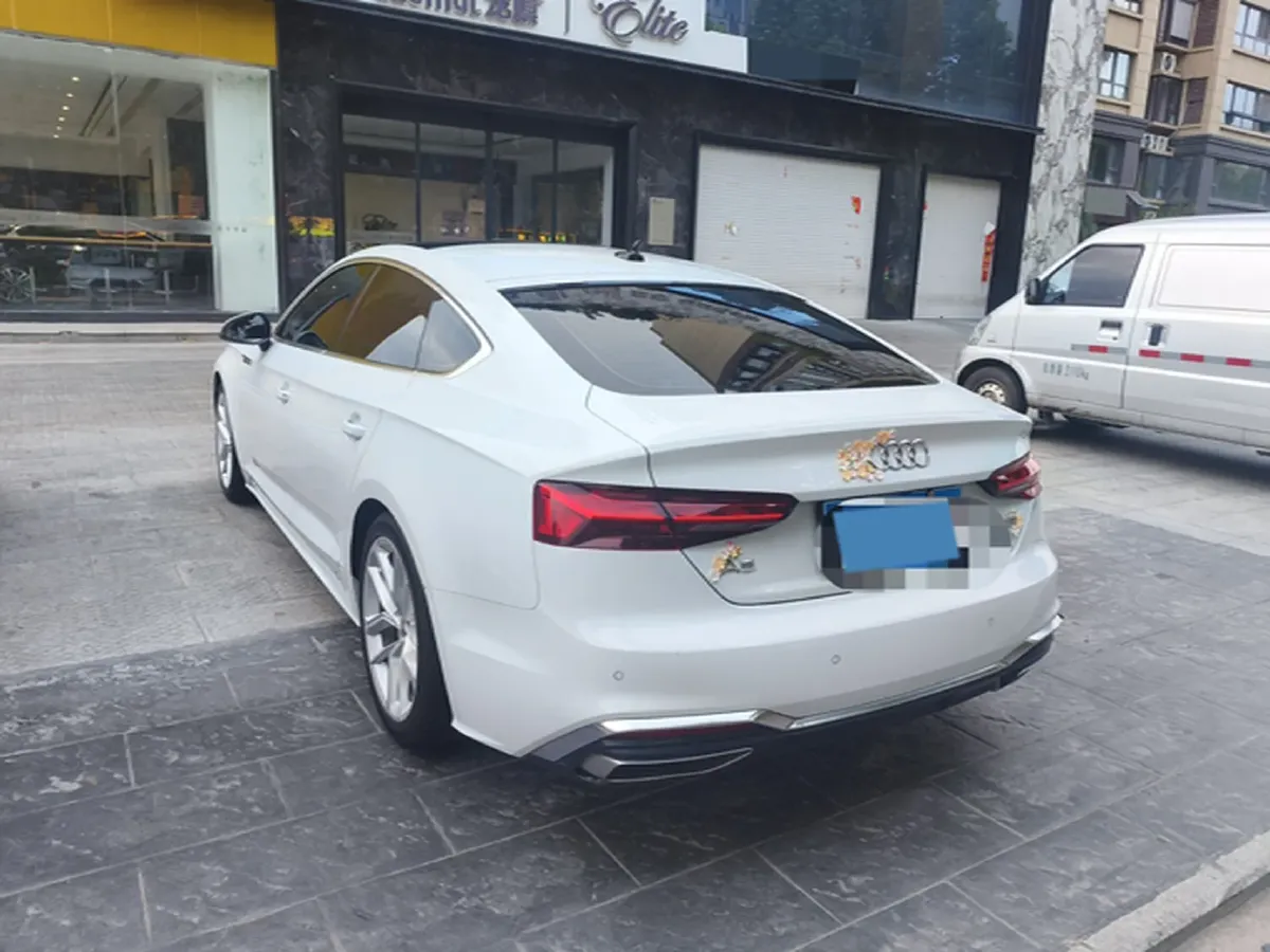 2022 Audi A5 2.0T 204HP L4 7DCT,autocango,china used car exporter,china ev exporter,chinese used car exporter,chinese used ev exporter