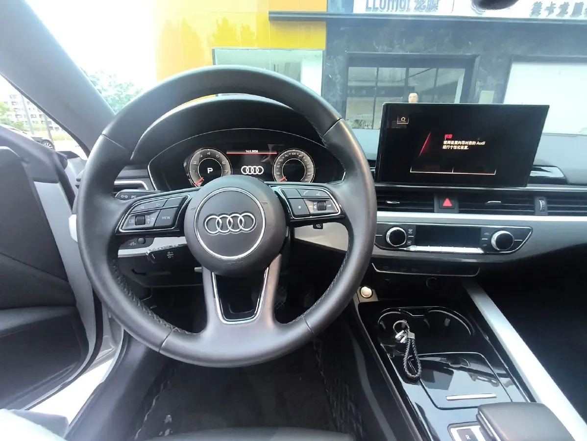 2022 Audi A5 2.0T 204HP L4 7DCT,autocango,china used car exporter,china ev exporter,chinese used car exporter,chinese used ev exporter