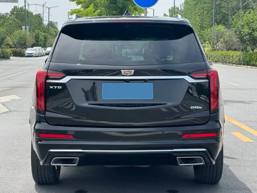 2022 Cadillac XT6 2.0T 237HP L4 9AT,autocango,china used car exporter,china ev exporter,chinese used car exporter,chinese used ev exporter