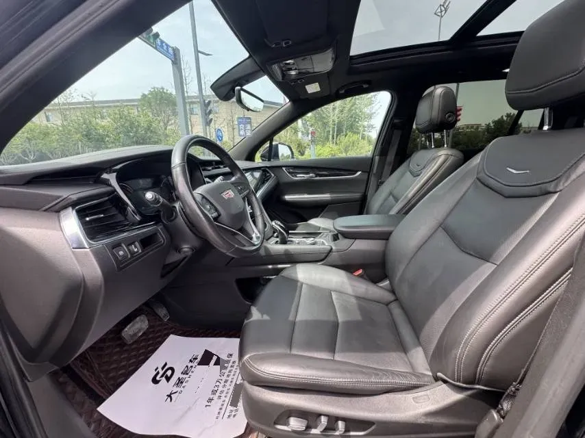 2022 Cadillac XT6 2.0T 237HP L4 9AT,autocango,china used car exporter,china ev exporter,chinese used car exporter,chinese used ev exporter