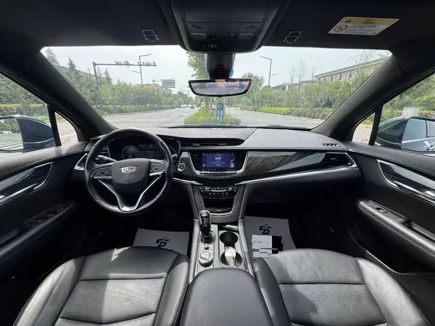 2022 Cadillac XT6 2.0T 237HP L4 9AT,autocango,china used car exporter,china ev exporter,chinese used car exporter,chinese used ev exporter