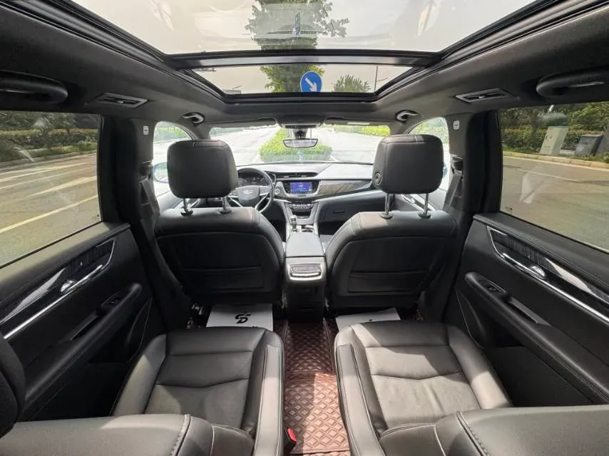 2022 Cadillac XT6 2.0T 237HP L4 9AT,autocango,china used car exporter,china ev exporter,chinese used car exporter,chinese used ev exporter