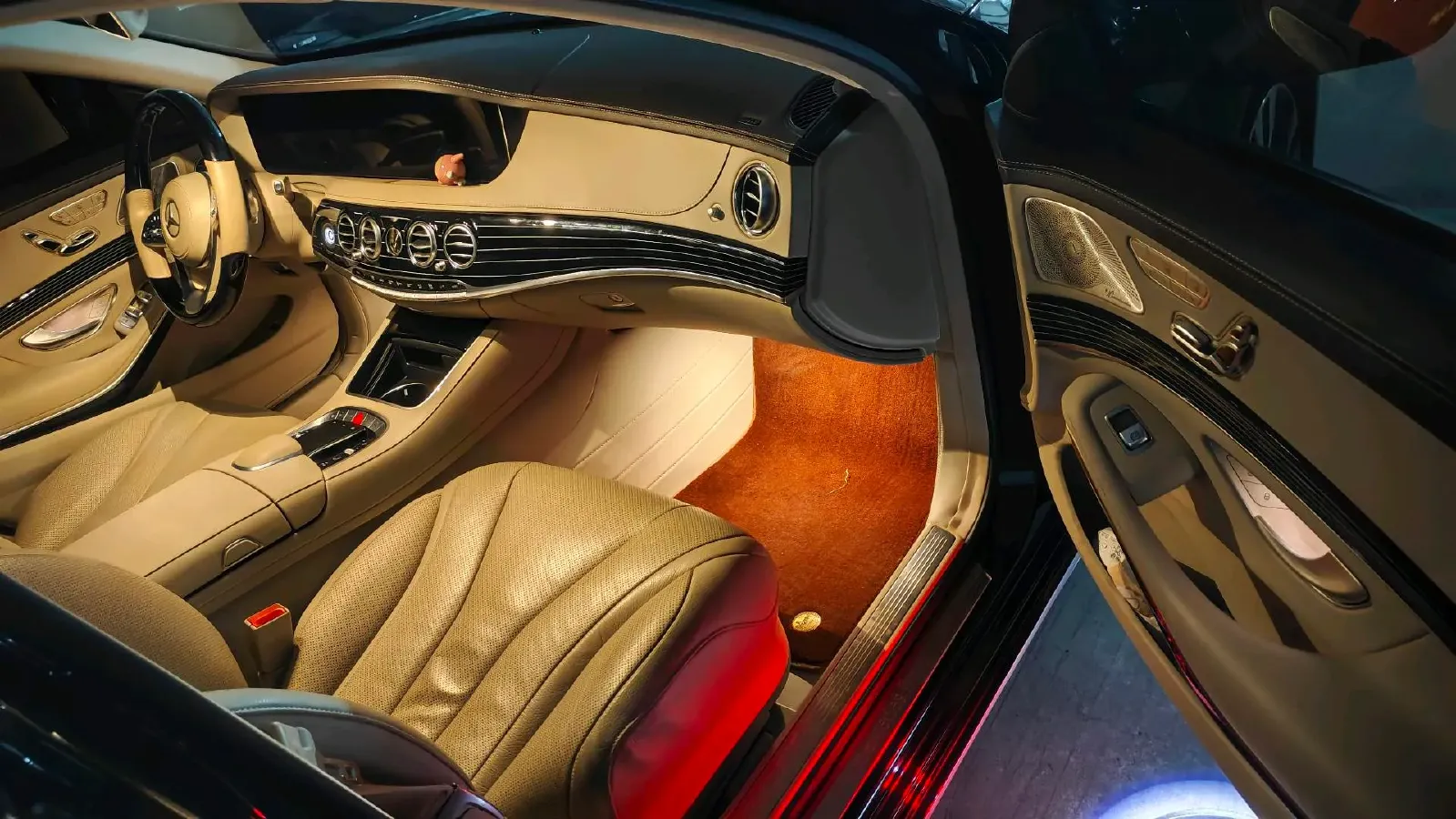 2020 Mercedes-Benz S Class 3.0T 299HP L6 9AT,autocango,china used car exporter,china ev exporter,chinese used car exporter,chinese used ev exporter