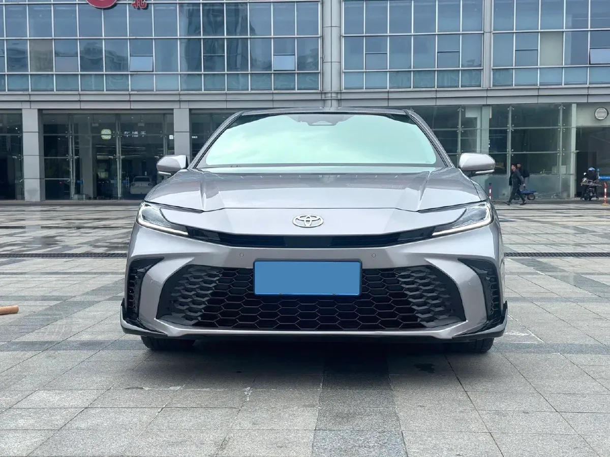 2026 Toyota Camry 2.0L 152HP L4 E-CVT Hybrid,autocango,china used car exporter,china ev exporter,chinese used car exporter,chinese used ev exporter